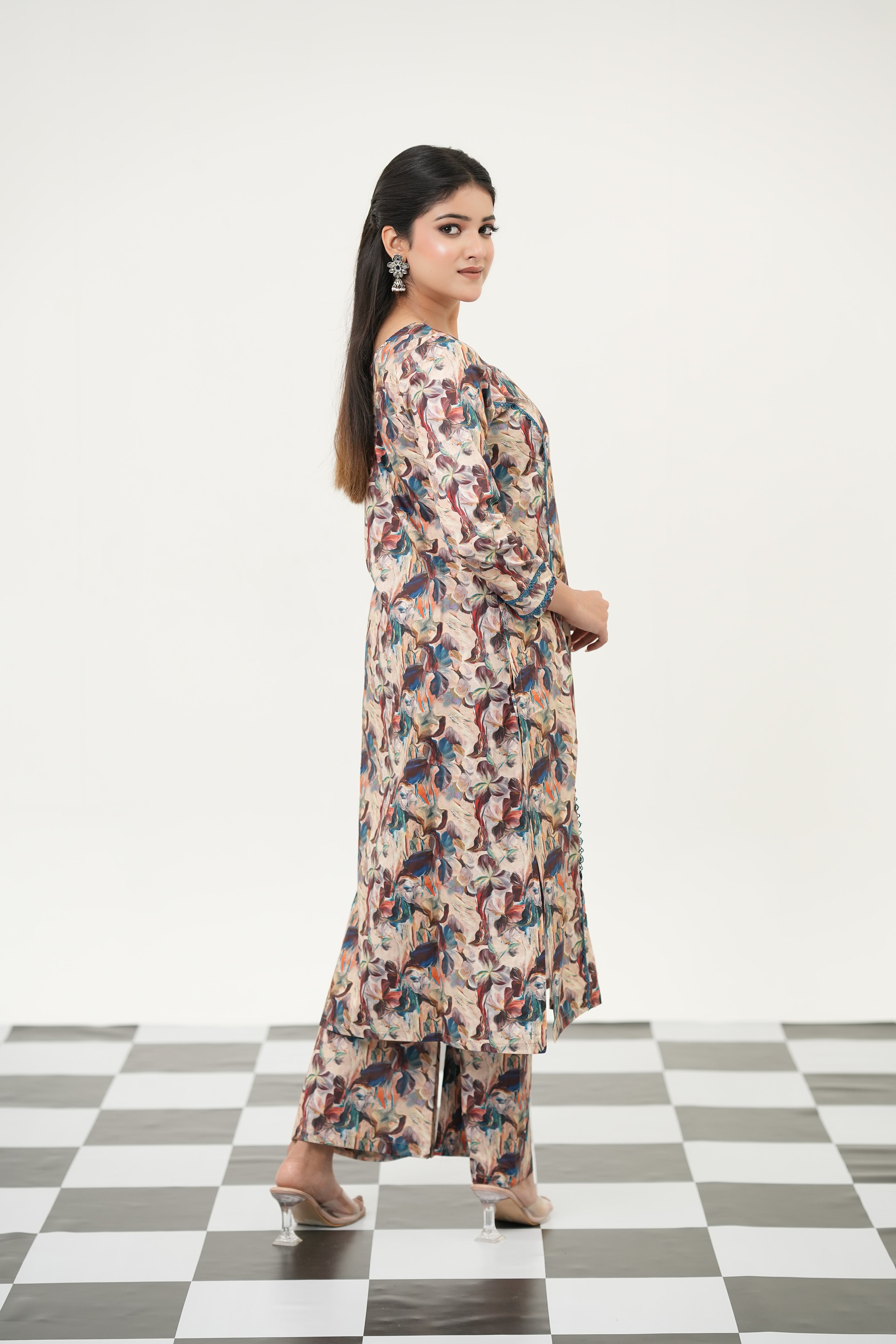 SIMROZ abstract digital kurta set with multicolor floral design, breathable cotton fabric, and straight-fit elegance, size view.