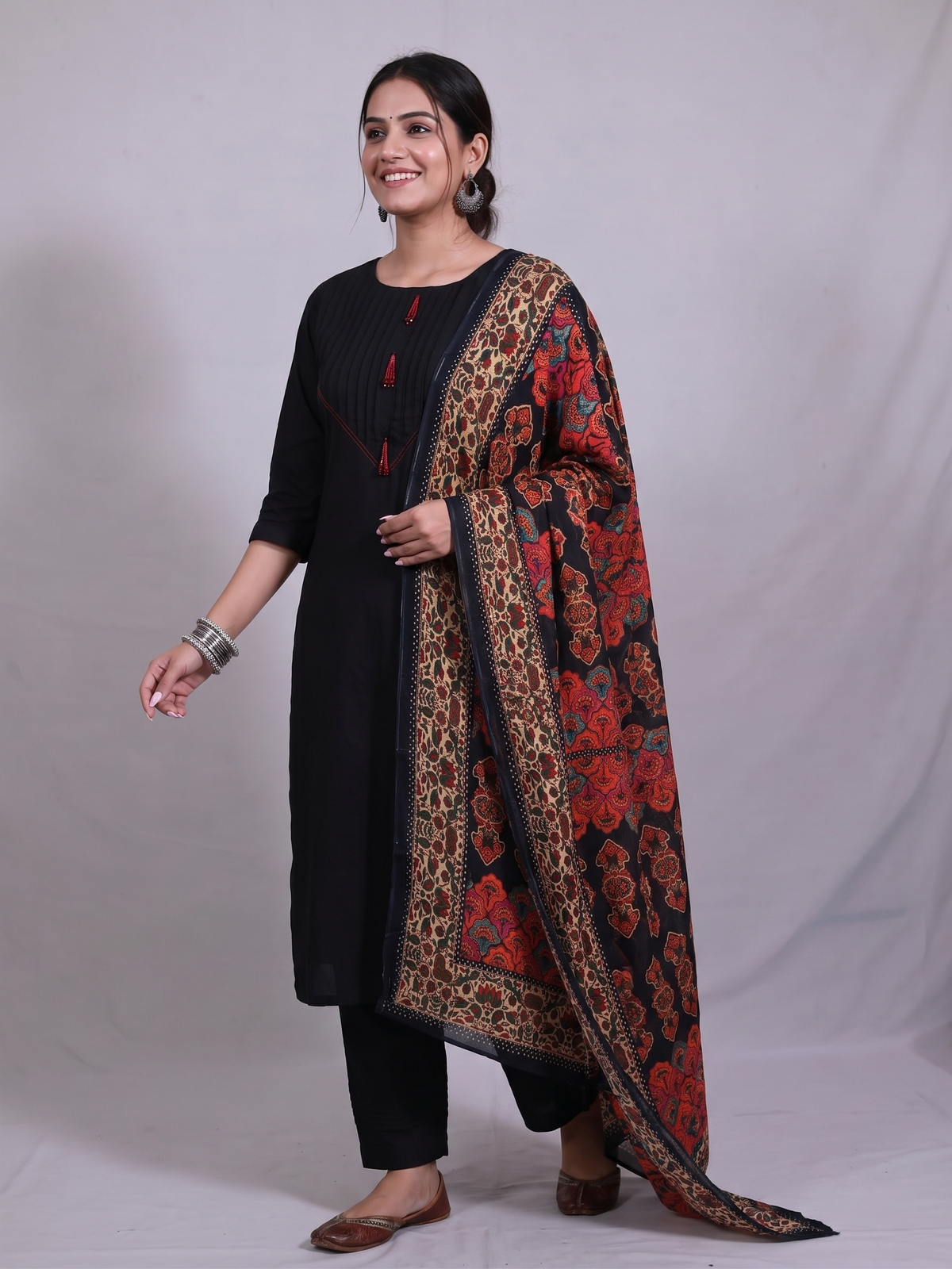 Noor-E-Nazakat Kurta Set