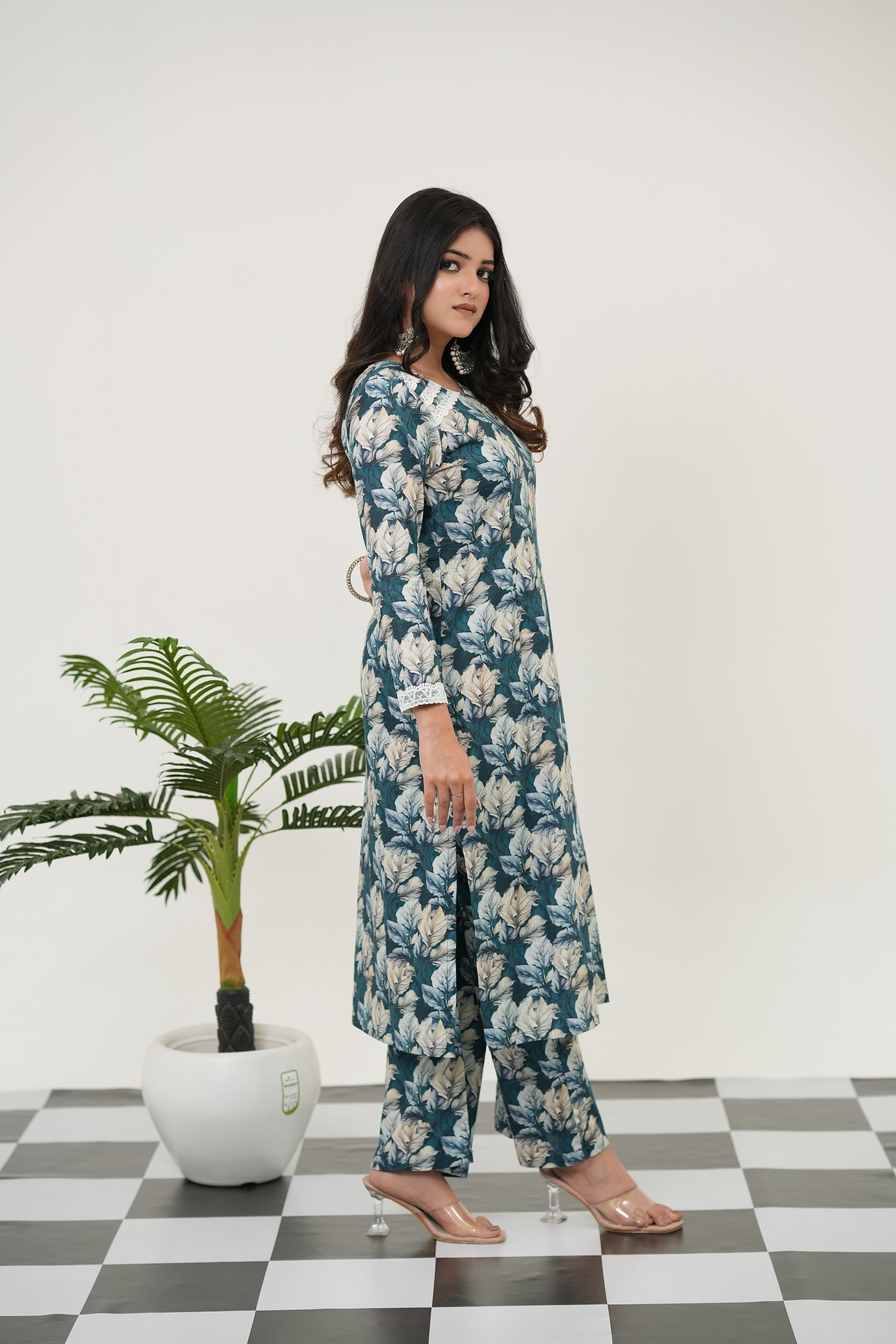 SIMROZ Verdant Bloom kurta set featuring vibrant digital print florals on premium cotton.