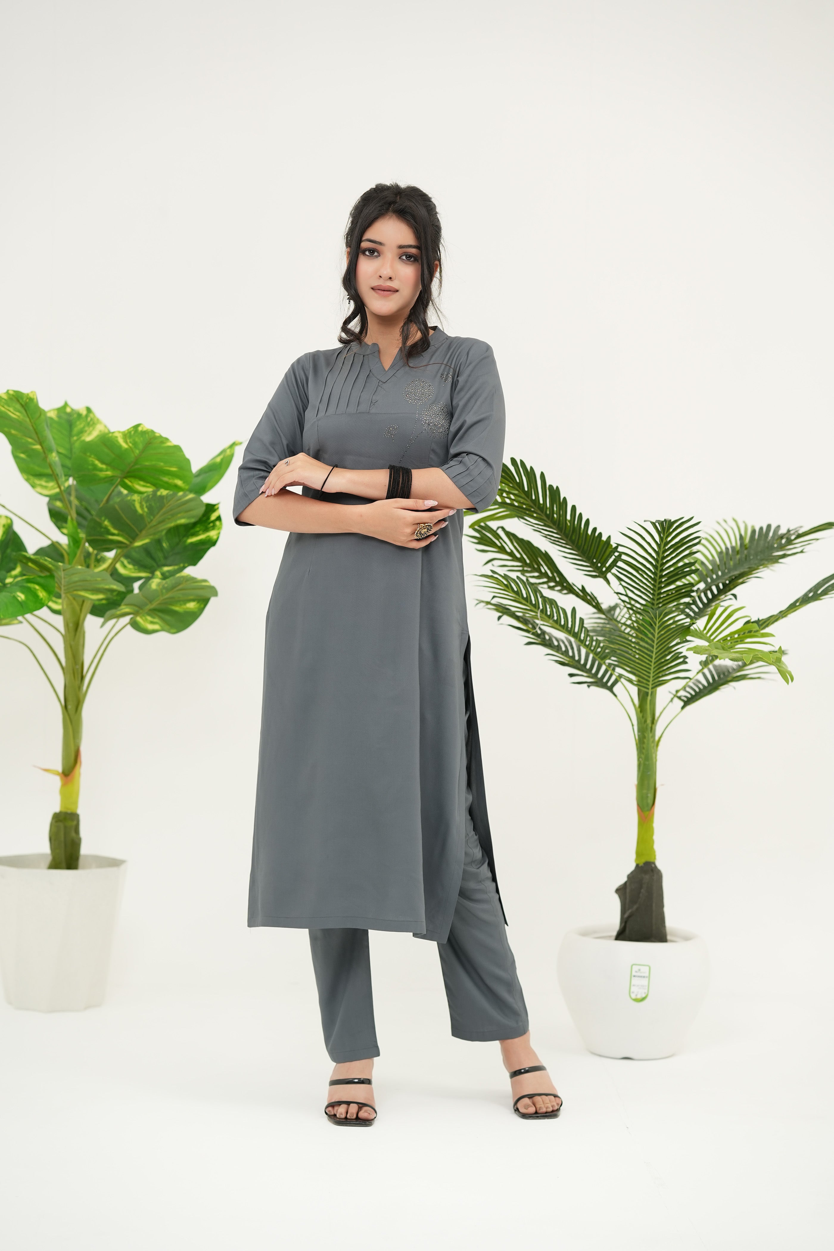 Elegant grey kurta set with Swarovski crystal detailing, straight-fit design, 3/4 sleeves, and premium rayon viscose - Simroz.