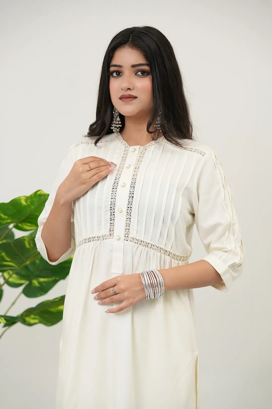 "Summer Snow White" Lace Work Kurta Set - Simroz