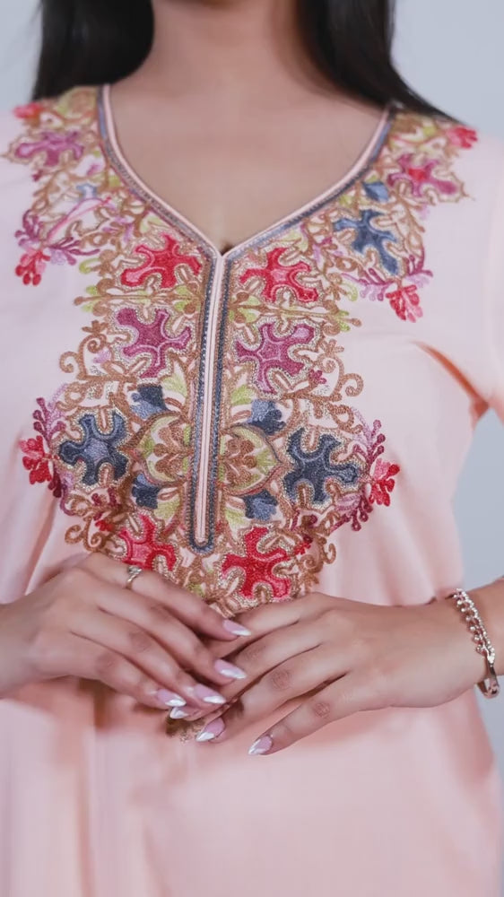 Load video: Gul-e-Kashmir Kurta Set
